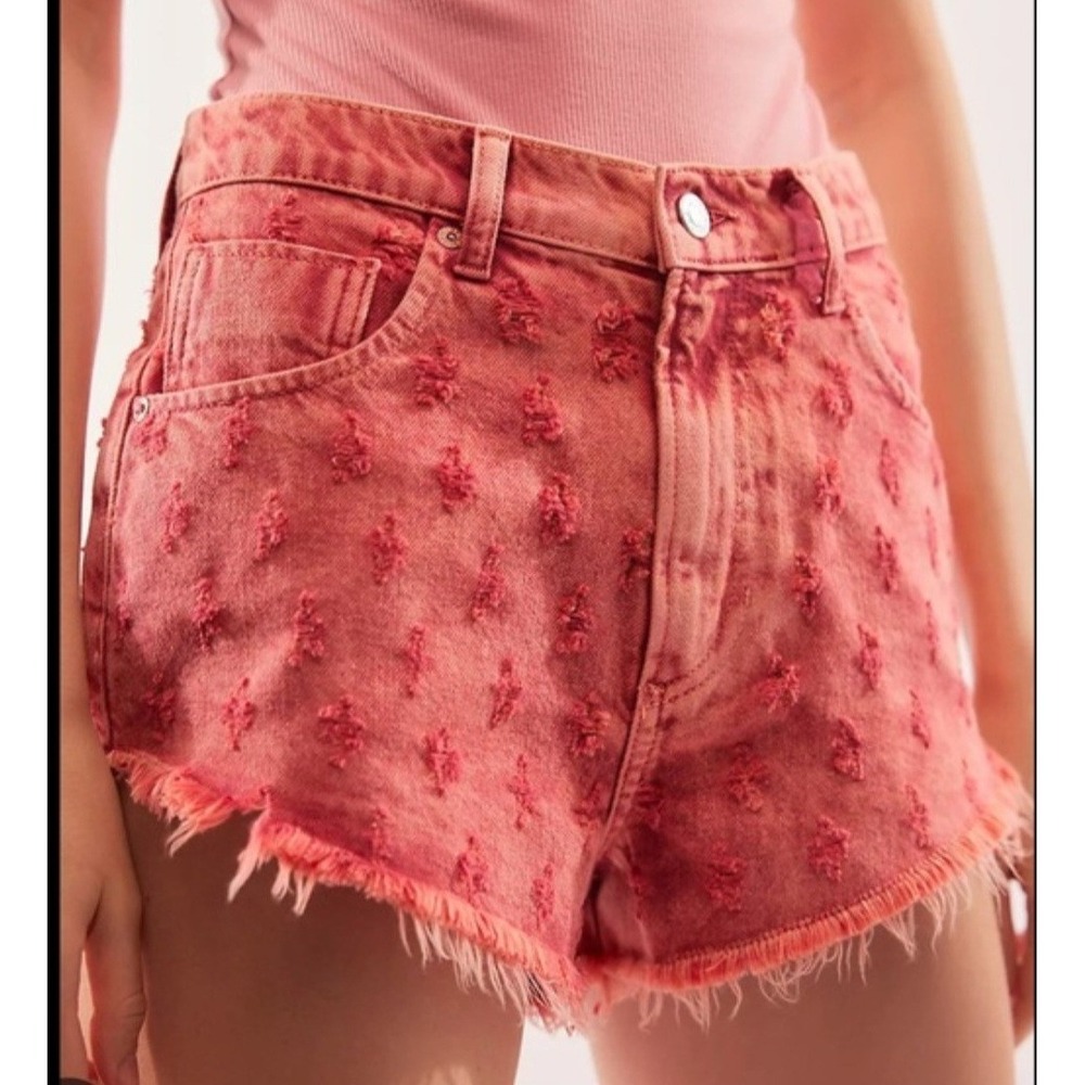 We The Free Mixed Emotions High Rise Distressed Pink Denim Shorts Sz 25